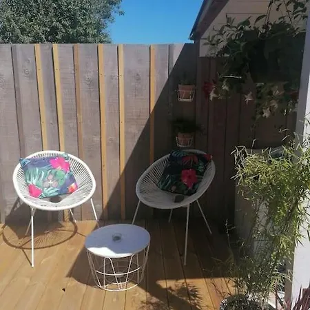 Maison Chaleureuse Avec Piscine Et Jacuzzi Holiday home *